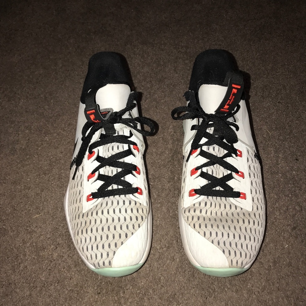 Nike LeBron Witness Pure Platinum Sneakers
